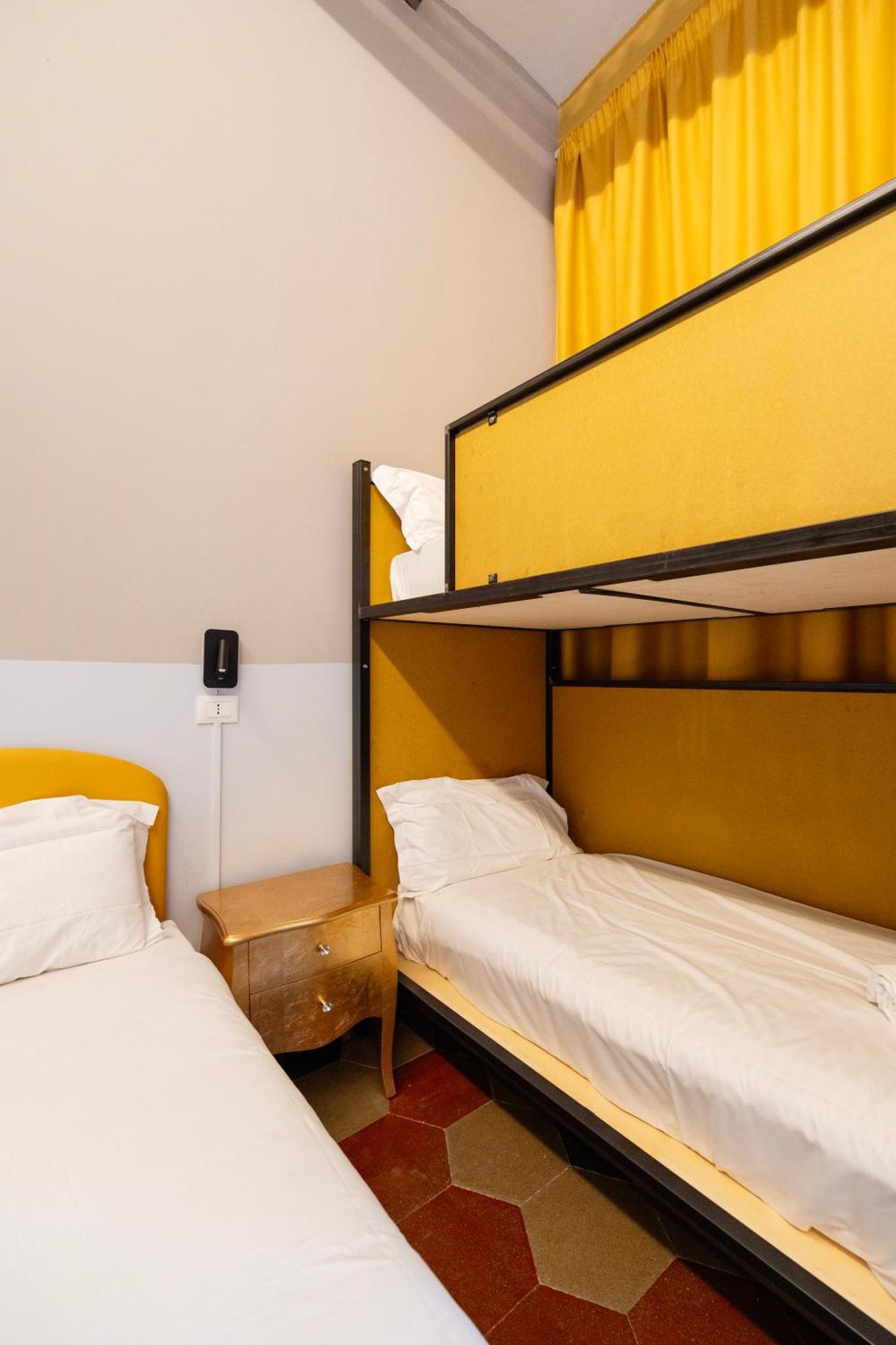 Хостел Borgo Ripa Urban Travel Рим Экстерьер фото