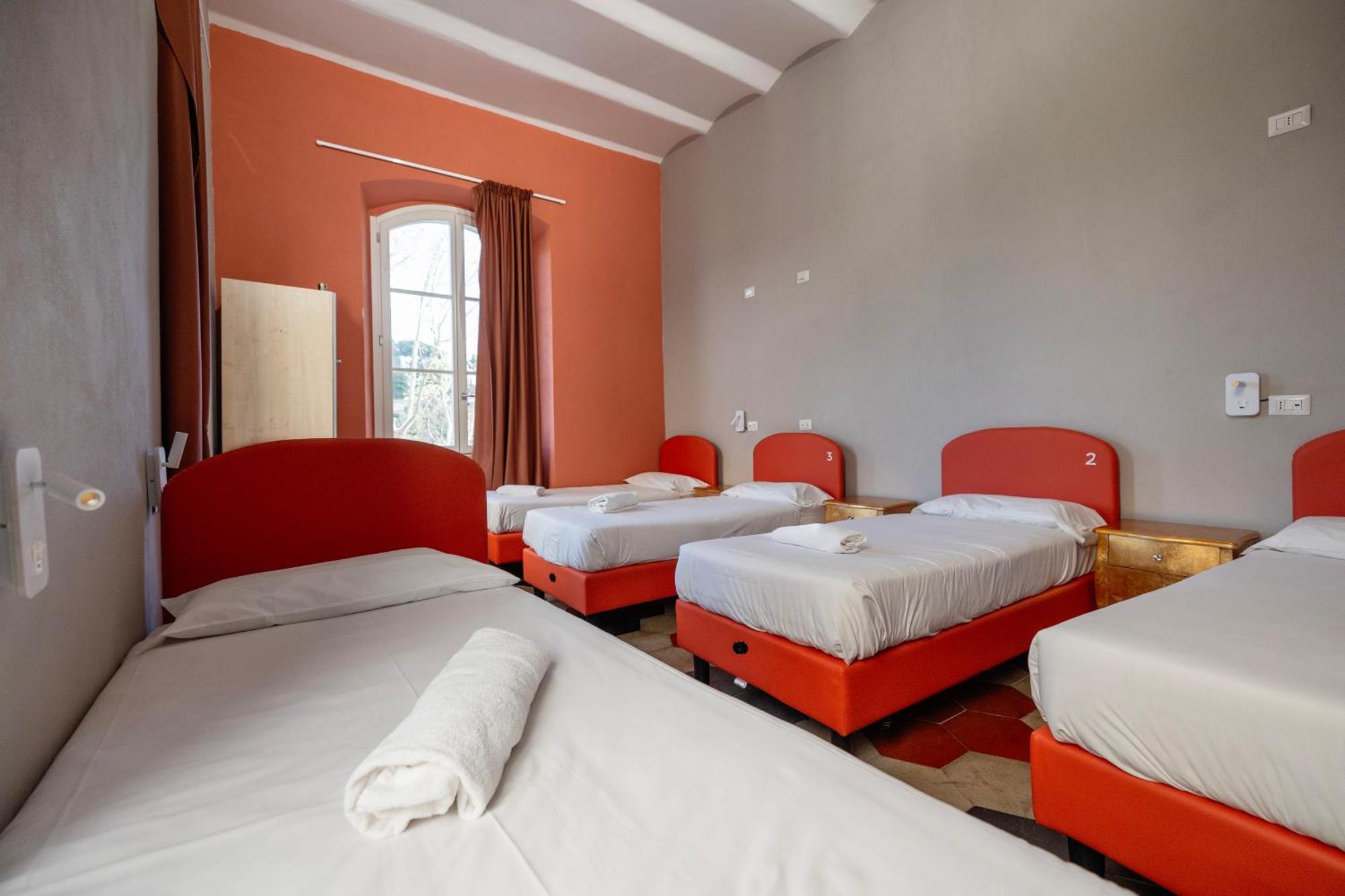 Хостел Borgo Ripa Urban Travel Рим Экстерьер фото