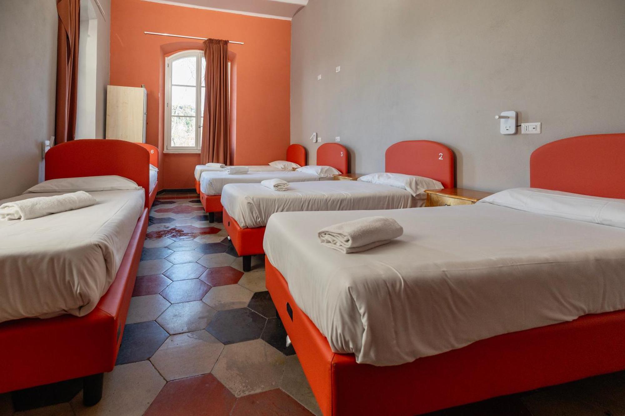 Хостел Borgo Ripa Urban Travel Рим Экстерьер фото